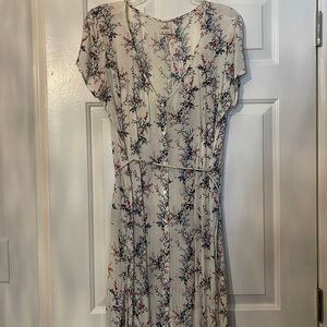 Button down front floral print maxi dress.